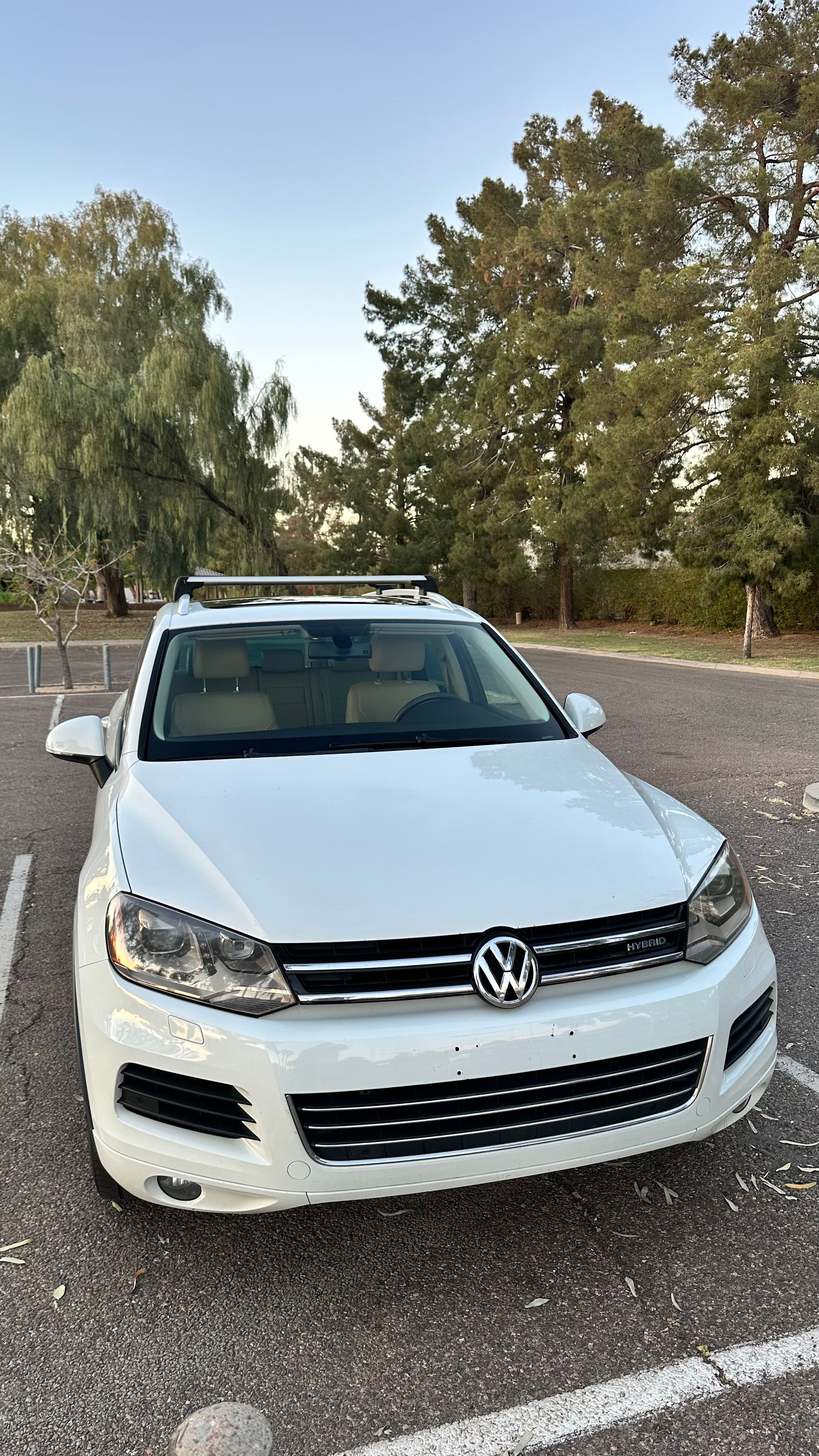 Used 2012 Volkswagen Touareg Hybrid AWD/4WD image 5