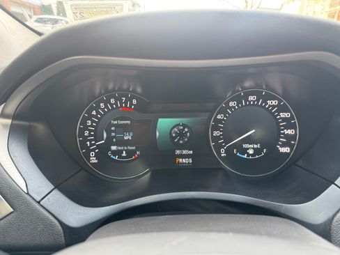 Used 2014 Lincoln MKZ Sedan 4D w/ Equipment Group 102A Reserve image 11