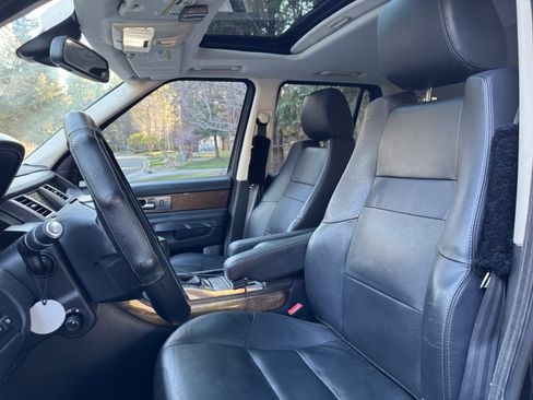 Used 2012 Land Rover Range Rover Sport HSE image 19