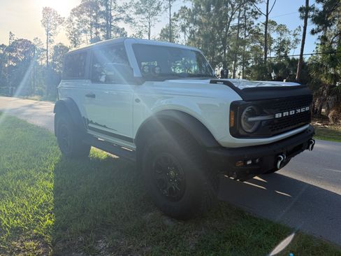 Used 2022 Ford Bronco Wildtrak AWD/4WD image 2