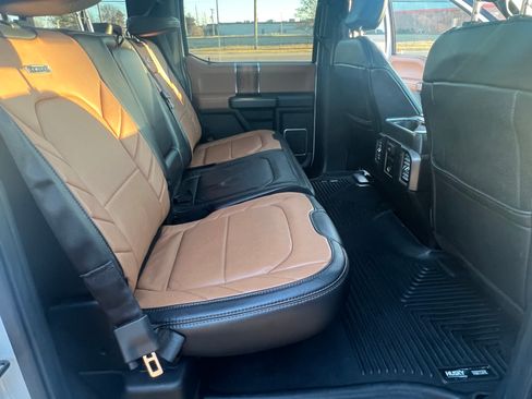 Used 2016 Ford F150 Limited image 11