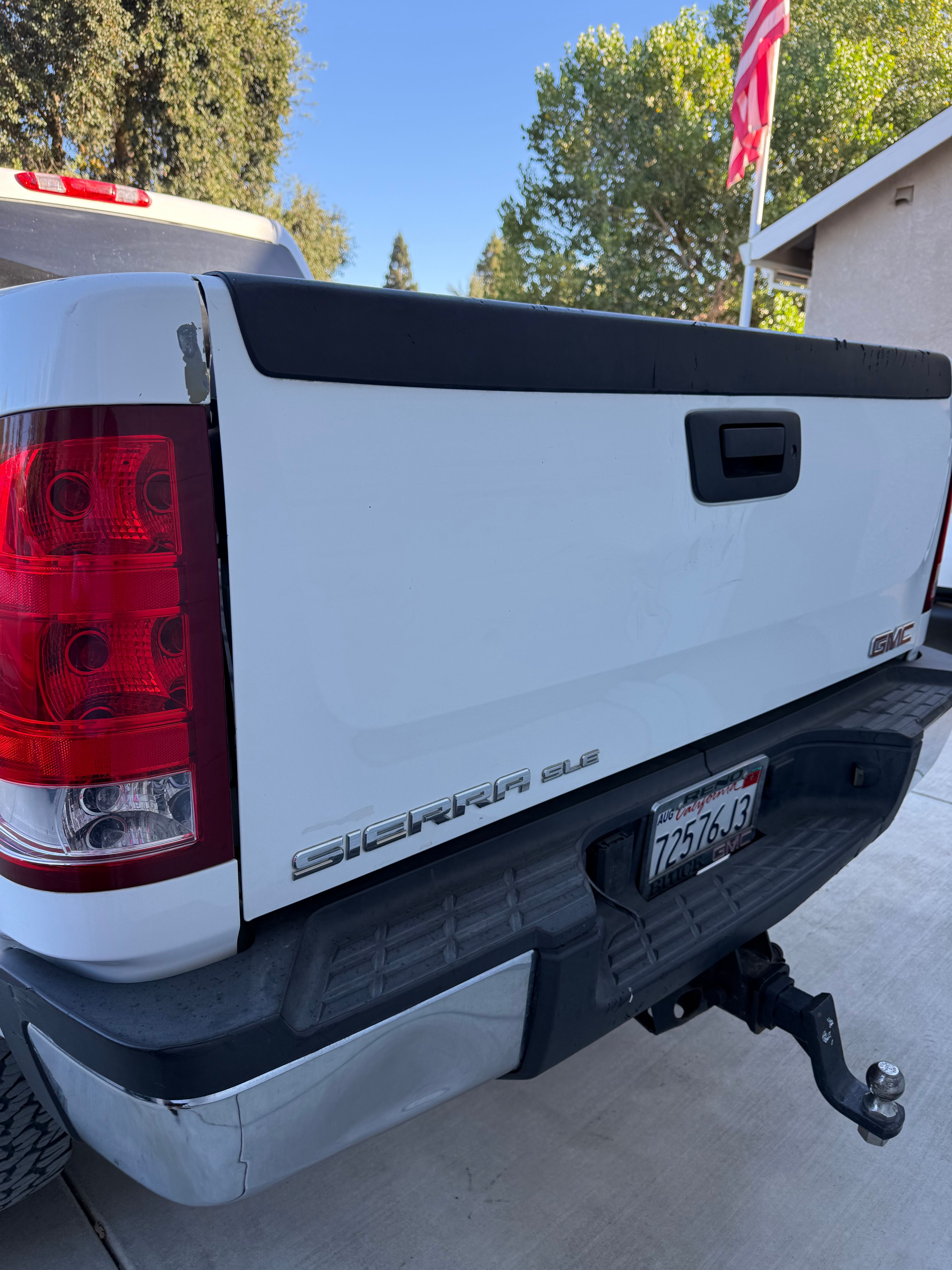 Used 2014 GMC Sierra 2500 SLE w/ SLE Preferred Package AWD/4WD image 8