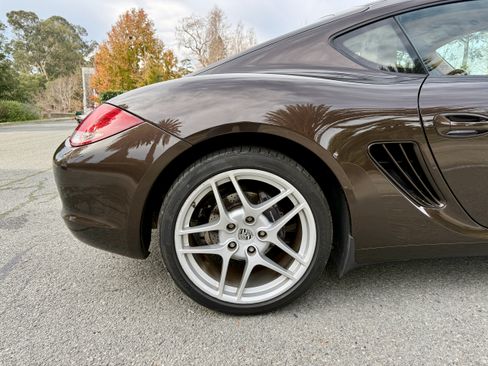 Used 2011 Porsche Cayman image 11
