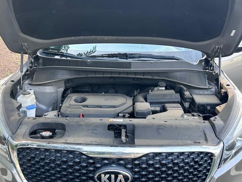 Used 2017 Kia Sorento FWD w/ LX Convenience Package image 10