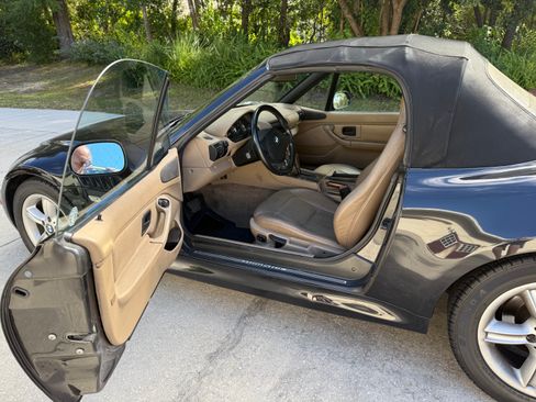 Used 2000 BMW Z3 2.5i image 6