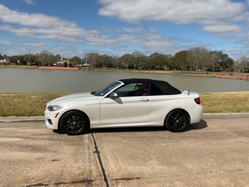 Used 2017 BMW M240i xDrive Convertible image 6