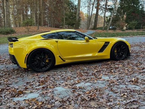 Used 2018 Chevrolet Corvette Z06 image 13