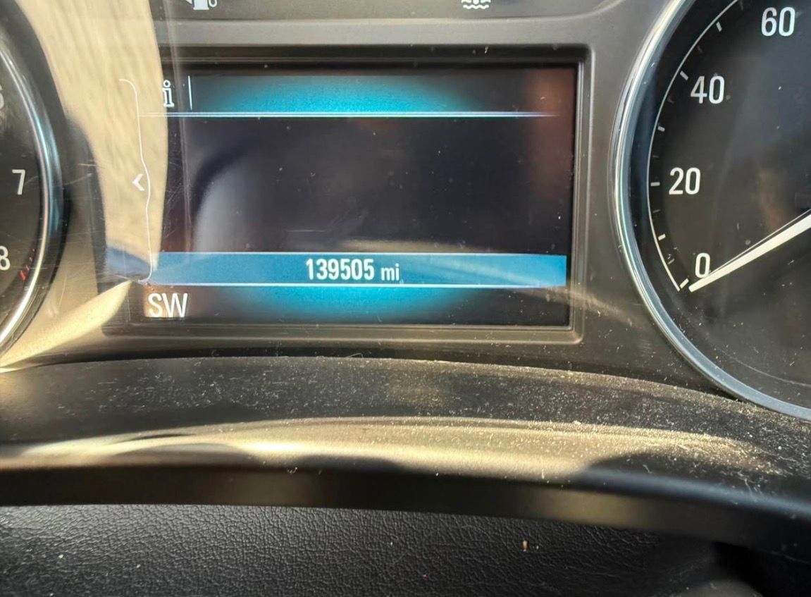 Used 2018 Buick Enclave Premium w/ Experience Buick Package FWD image 5
