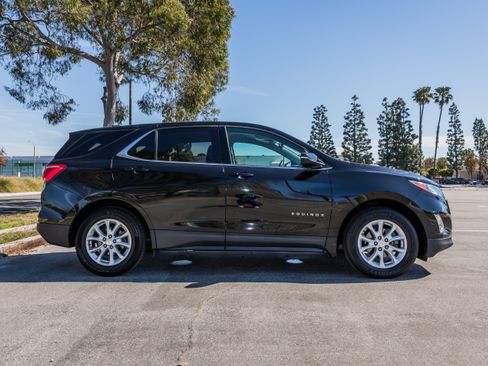 Used 2019 Chevrolet Equinox LT image 6