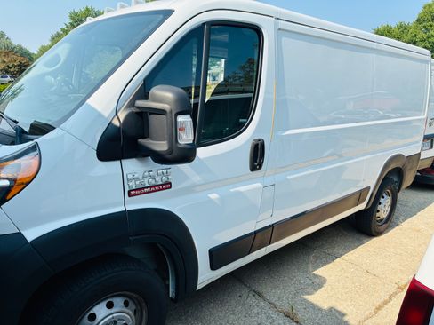 Used 2020 RAM ProMaster 1500 w/ Interior Convenience Group FWD image 2