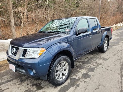 Used 2020 Nissan Frontier SV image 17