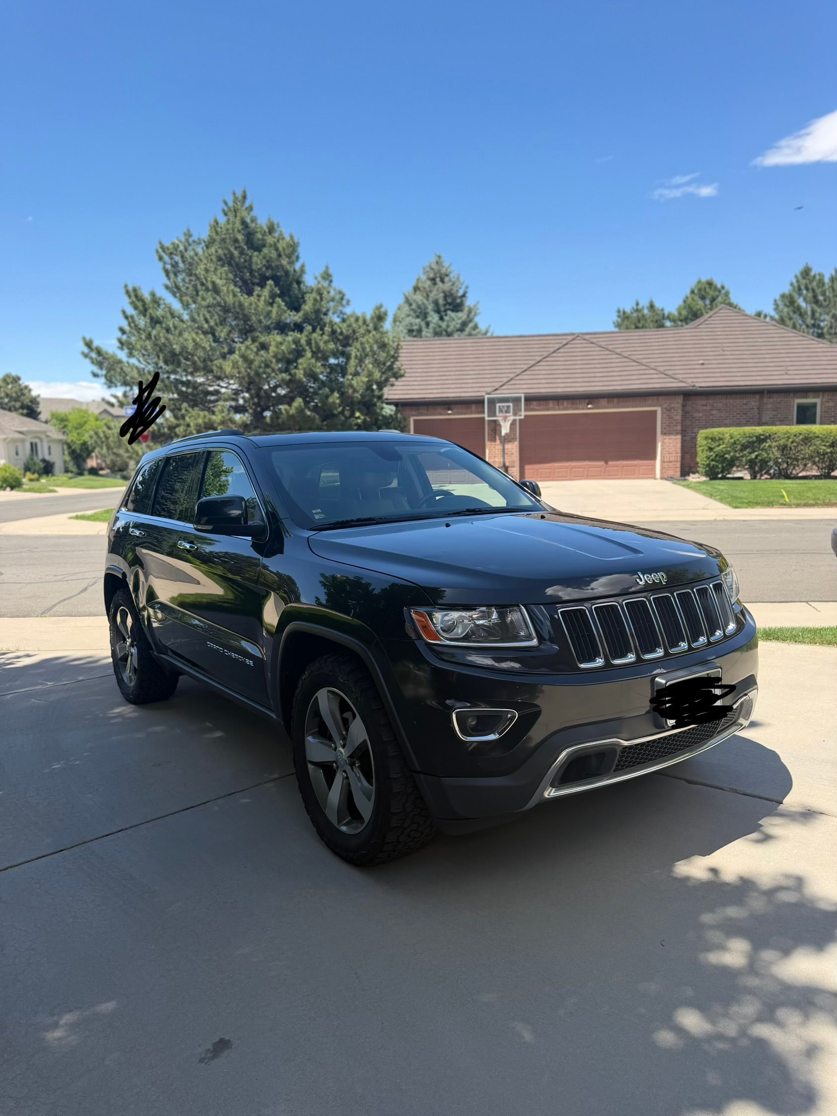 Used 2014 Jeep Grand Cherokee Limited AWD/4WD image 1