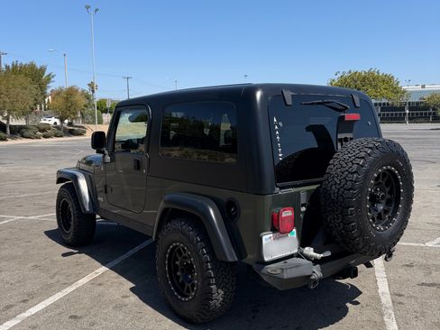 Used 2006 Jeep Wrangler Unlimited Rubicon AWD/4WD image 6
