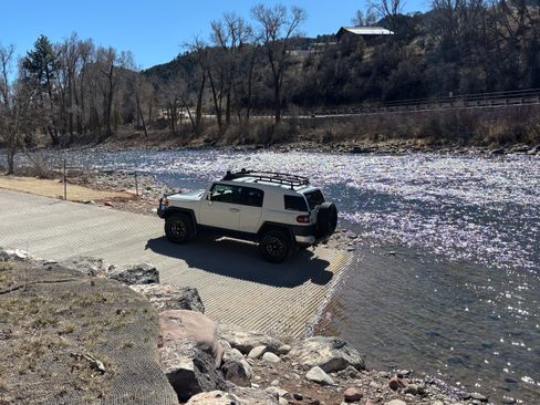 Used 2014 Toyota FJ Cruiser 4WD w/ Upgrade Package image 14