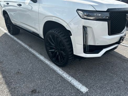 Used 2021 Cadillac Escalade Premium Luxury Platinum image 5