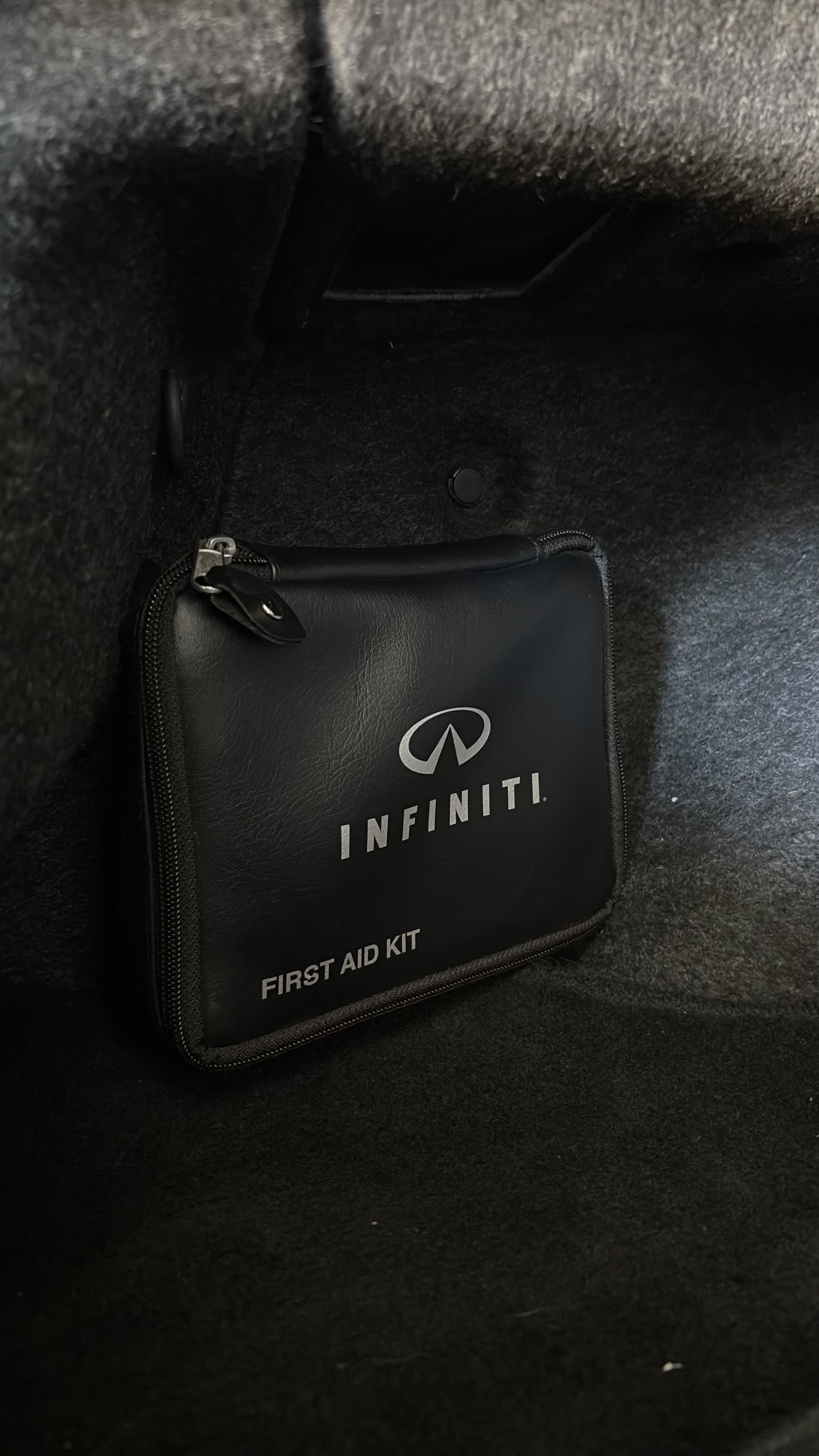Used 2011 INFINITI G37 IPL RWD image 21