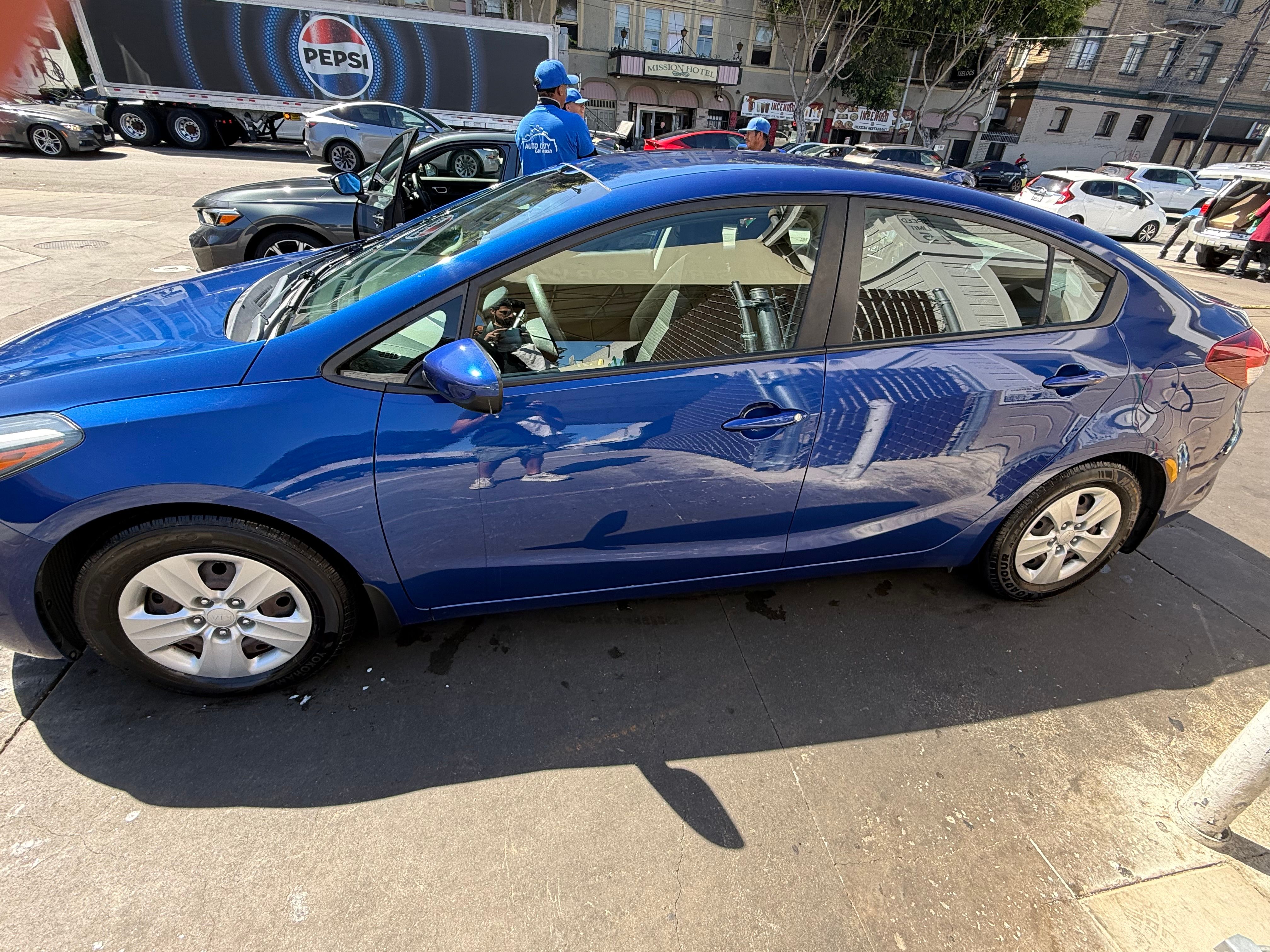 Used 2017 Kia Forte LX FWD image 11