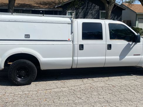 Used 2004 Ford F250 XL image 5