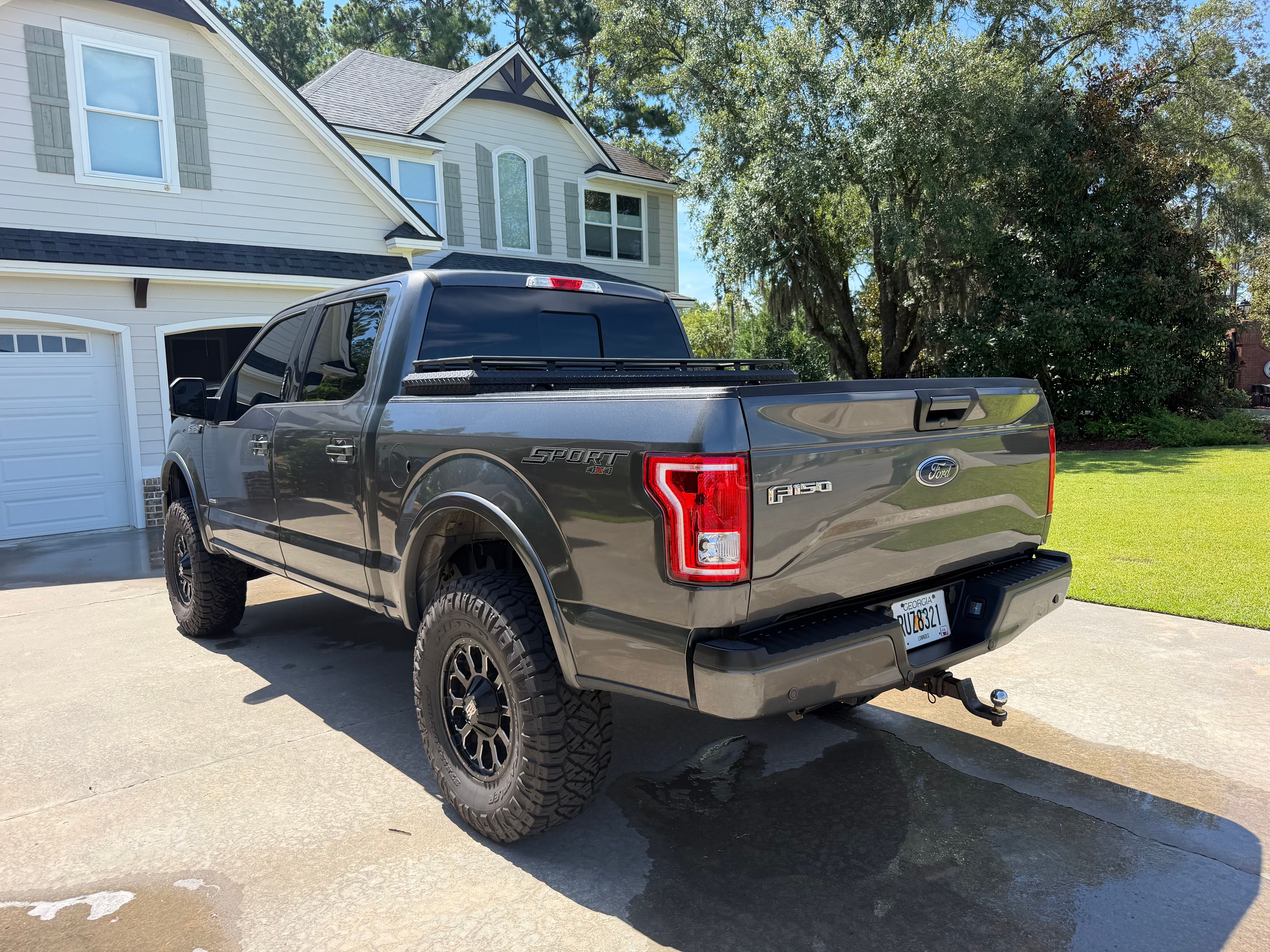 Used 2016 Ford F150 XLT w/ Equipment Group 302A Luxury AWD/4WD image 8