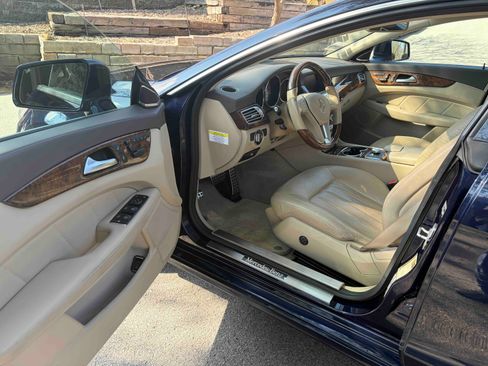 Used 2013 Mercedes-Benz CLS 550 image 5