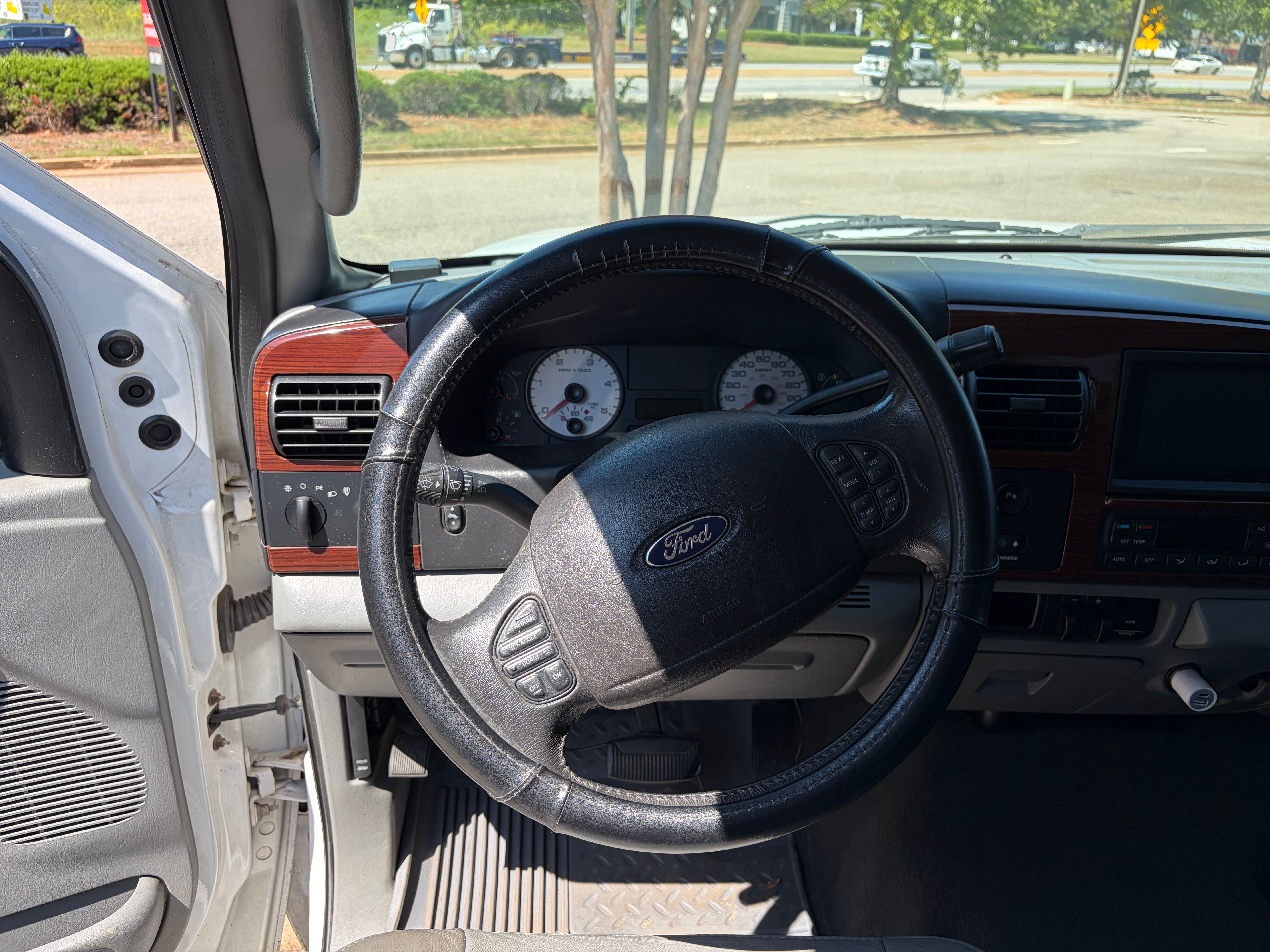 Used 2007 Ford F250 Lariat RWD image 16