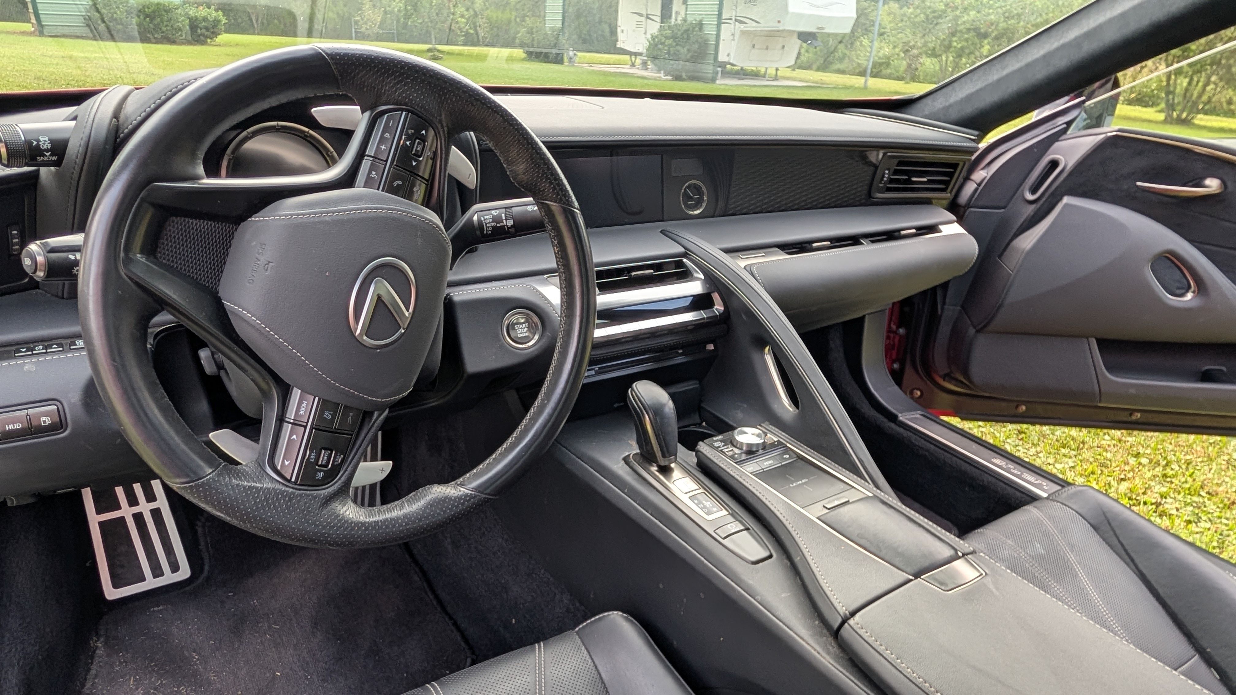 Used 2018 Lexus LC 500 Coupe w/ Touring Package RWD image 15