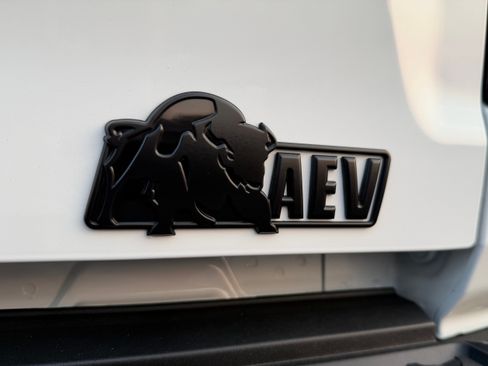 Used 2025 Chevrolet Colorado ZR2 w/ ZR2 Bison Edition AWD/4WD image 12