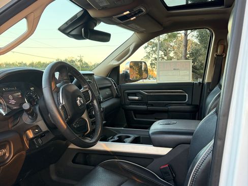 Used 2020 RAM 2500 Laramie image 8