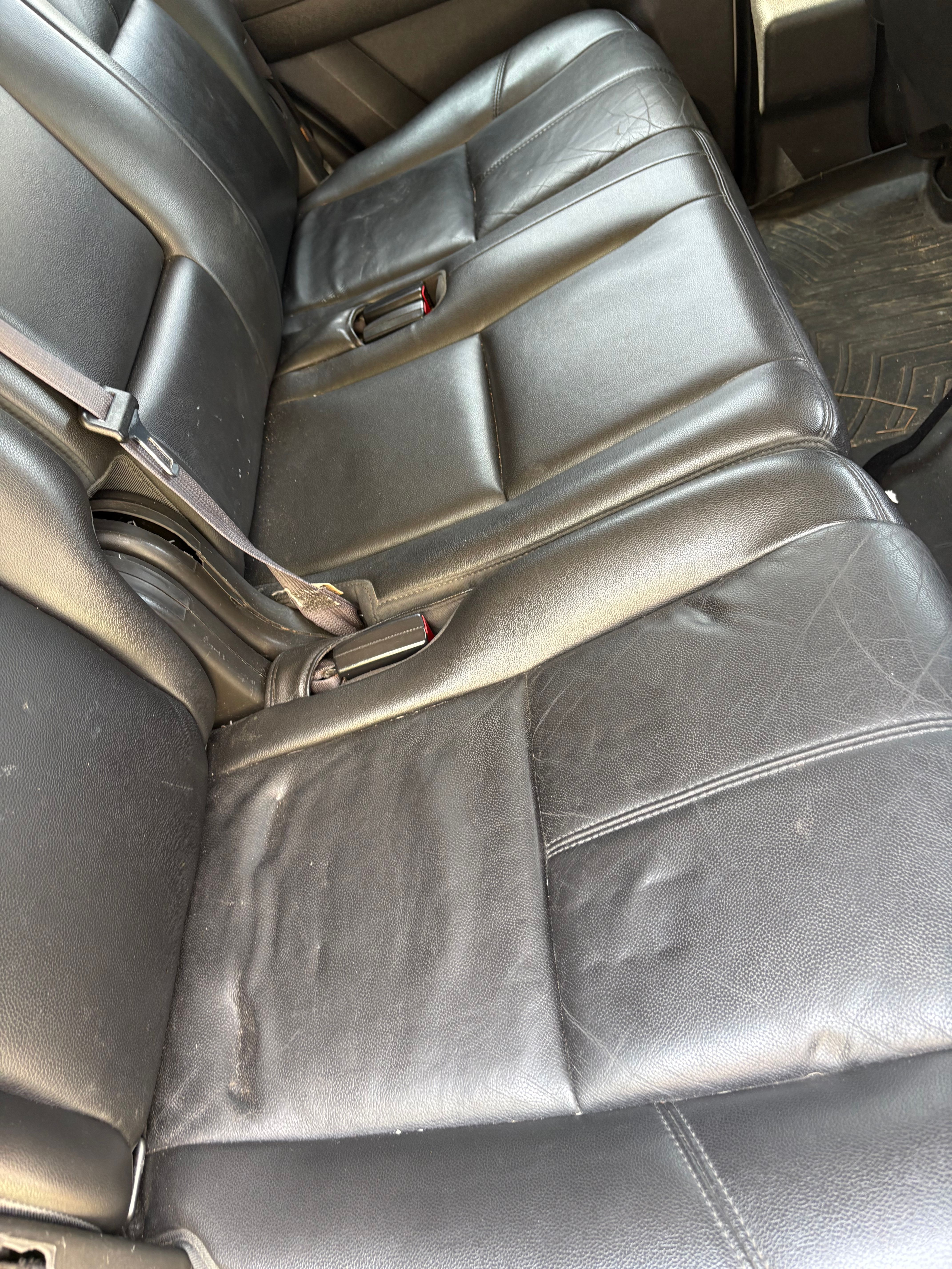 Used 2013 GMC Yukon SLT AWD/4WD image 2