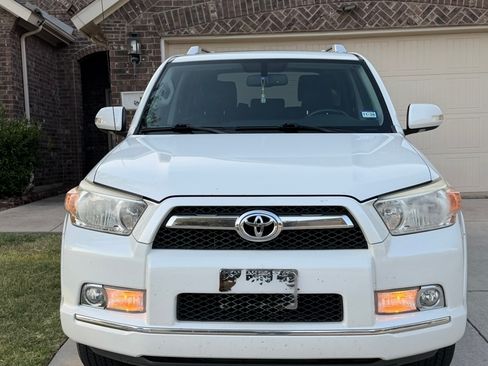 Used 2011 Toyota 4Runner Limited RWD image 1