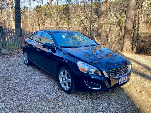 Used 2013 Volvo S60 T5 image 7
