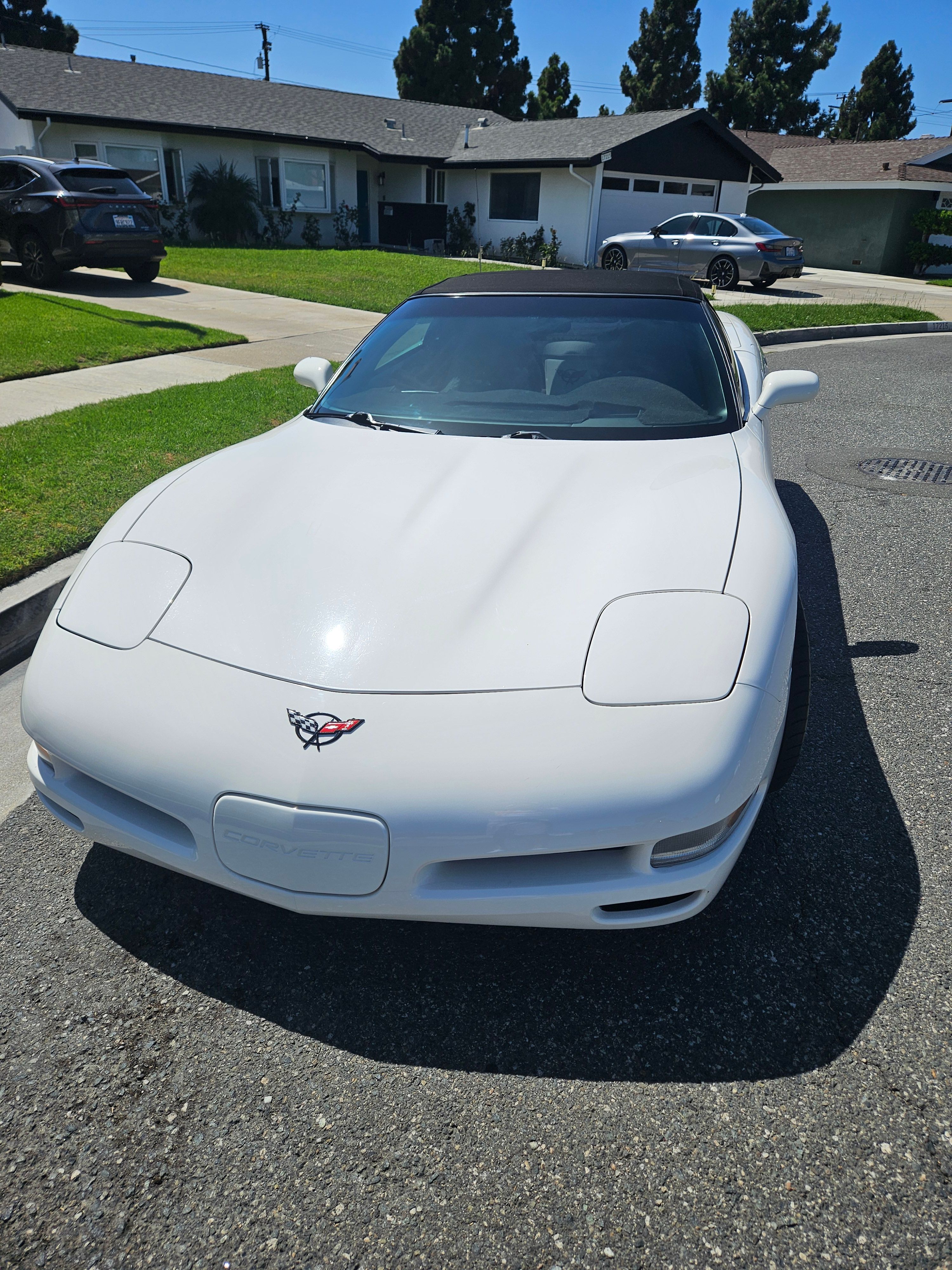Used 2002 Chevrolet Corvette Convertible w/ Preferred Equipment Group2 RWD image 1