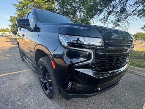 Used 2023 Chevrolet Tahoe RST w/ Luxury Package AWD/4WD image 5