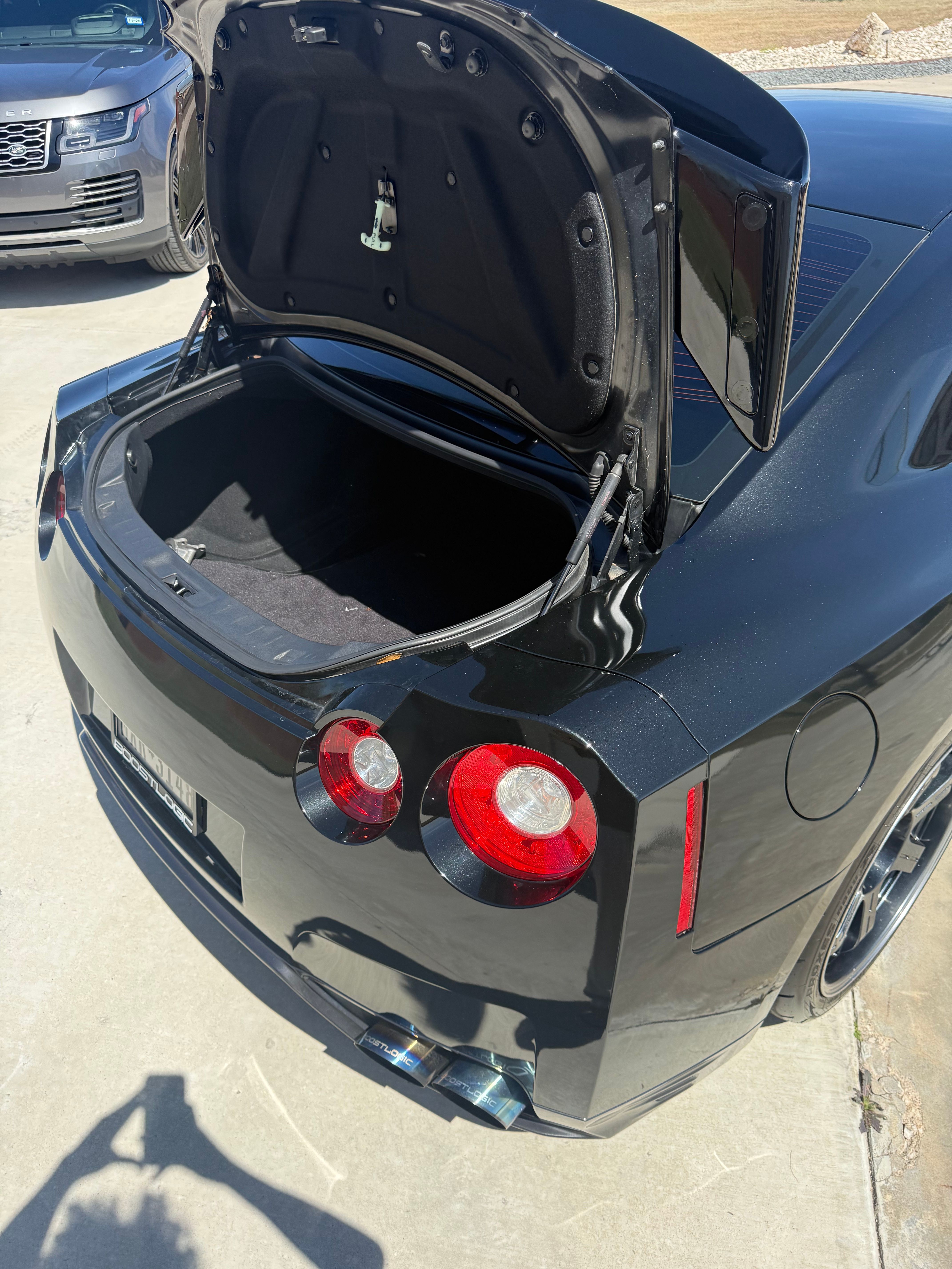 Used 2012 Nissan GT-R Black Edition AWD/4WD image 26