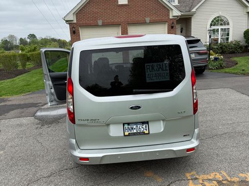 Used 2015 Ford Transit Connect XLT FWD image 5