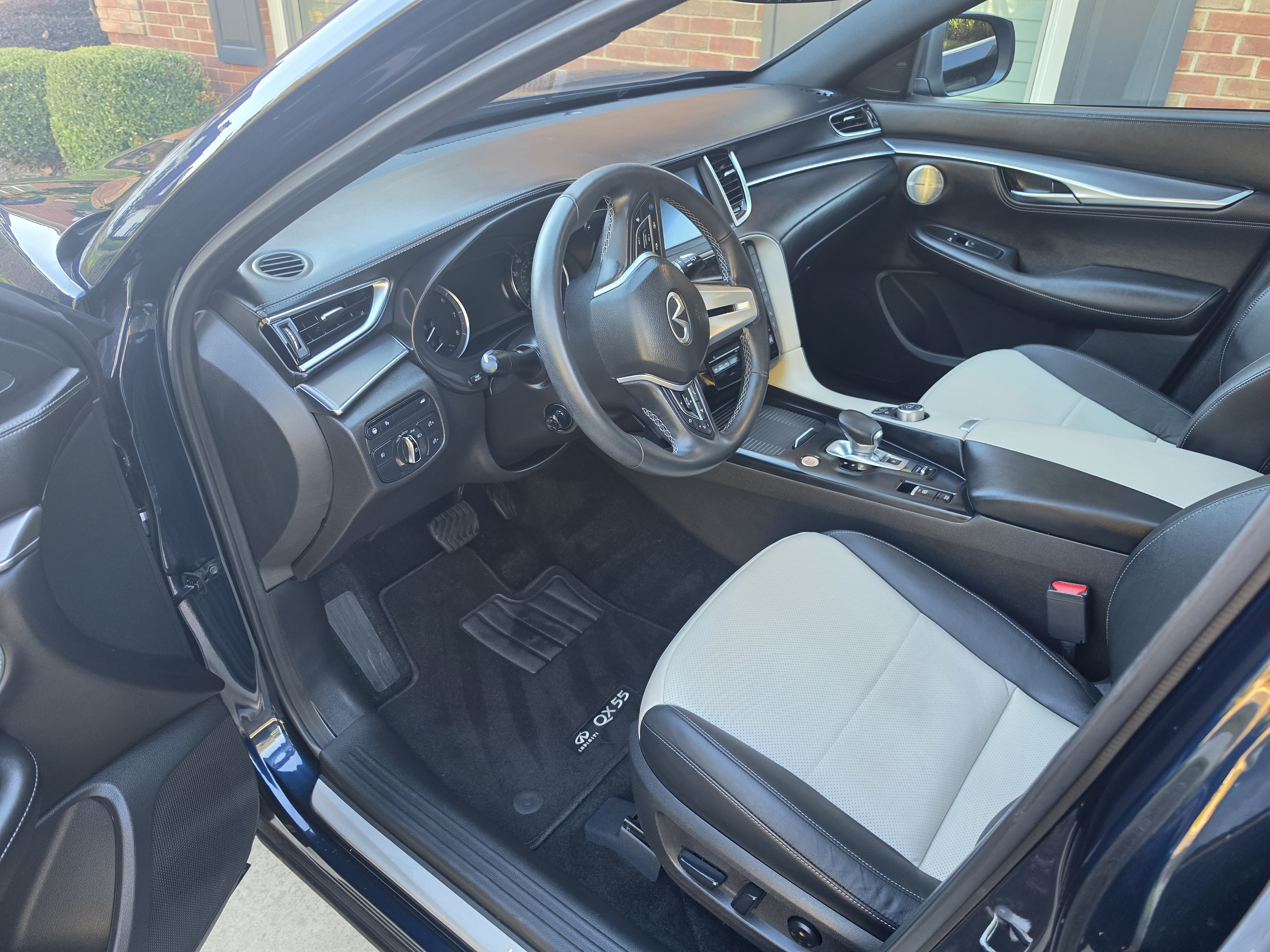 Used 2023 INFINITI QX55 Essential AWD/4WD image 16