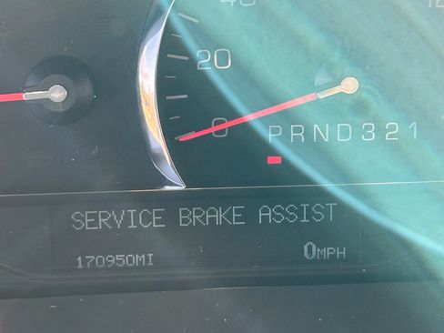 Used 2008 Cadillac DTS image 30