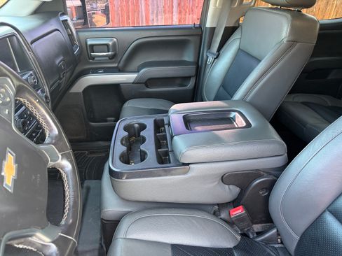 Used 2018 Chevrolet Silverado 2500 LT w/ LT Fleet Convenience Package AWD/4WD image 9