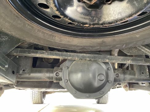 Used 2008 Jeep Commander Sport image 20