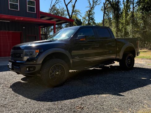 Used 2013 Ford F150 Raptor w/ Luxury Equipment Group image 6