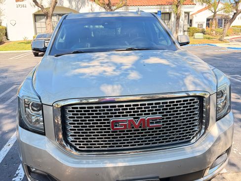 Used 2016 GMC Yukon Denali w/ Open Road Package image 10