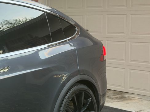Used 2020 Tesla Model X AWD/4WD image 4