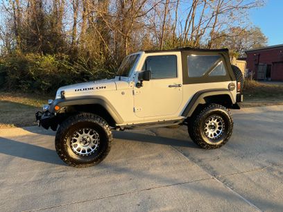 Used 2016 Jeep Wrangler Rubicon w/ Power Convenience Group