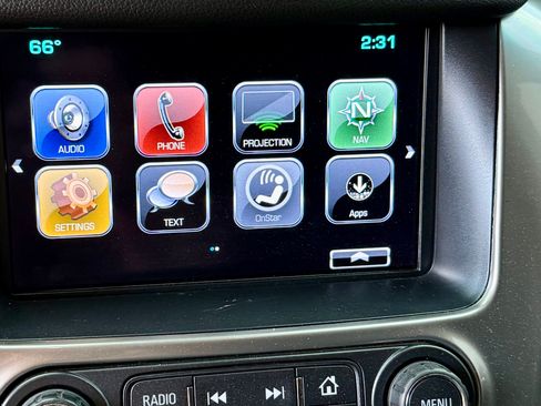 Used 2017 Chevrolet Suburban Premier image 18