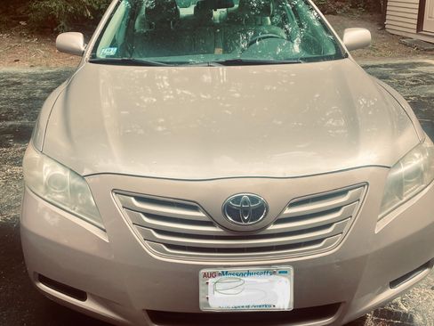 Used 2009 Toyota Camry LE FWD image 11
