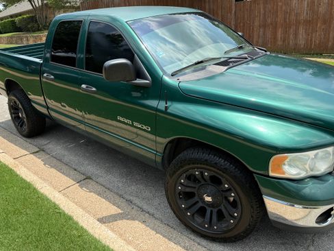 Used 2004 Dodge Ram 1500 Truck SLT RWD image 2