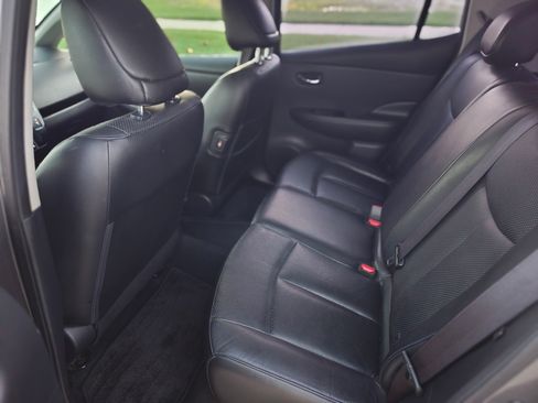 Used 2014 Nissan Leaf SL w/ Premium Package image 15