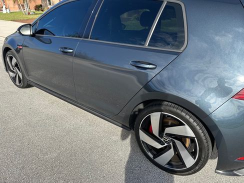 Used 2020 Volkswagen GTI SE image 4