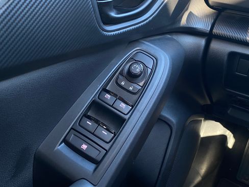 Used 2024 Subaru Crosstrek 2.0i Premium image 5