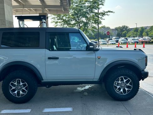 Used 2023 Ford Bronco Badlands AWD/4WD image 10